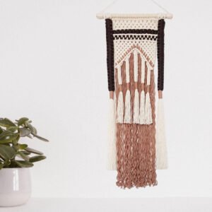 pinel-de-parede-em-macramê-cor-cru-preto-duna